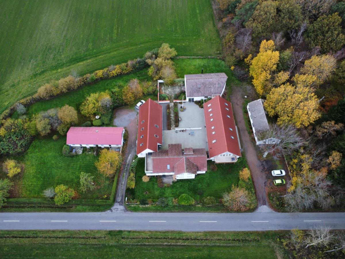 Feriestedet Skovly Klemensker Экстерьер фото